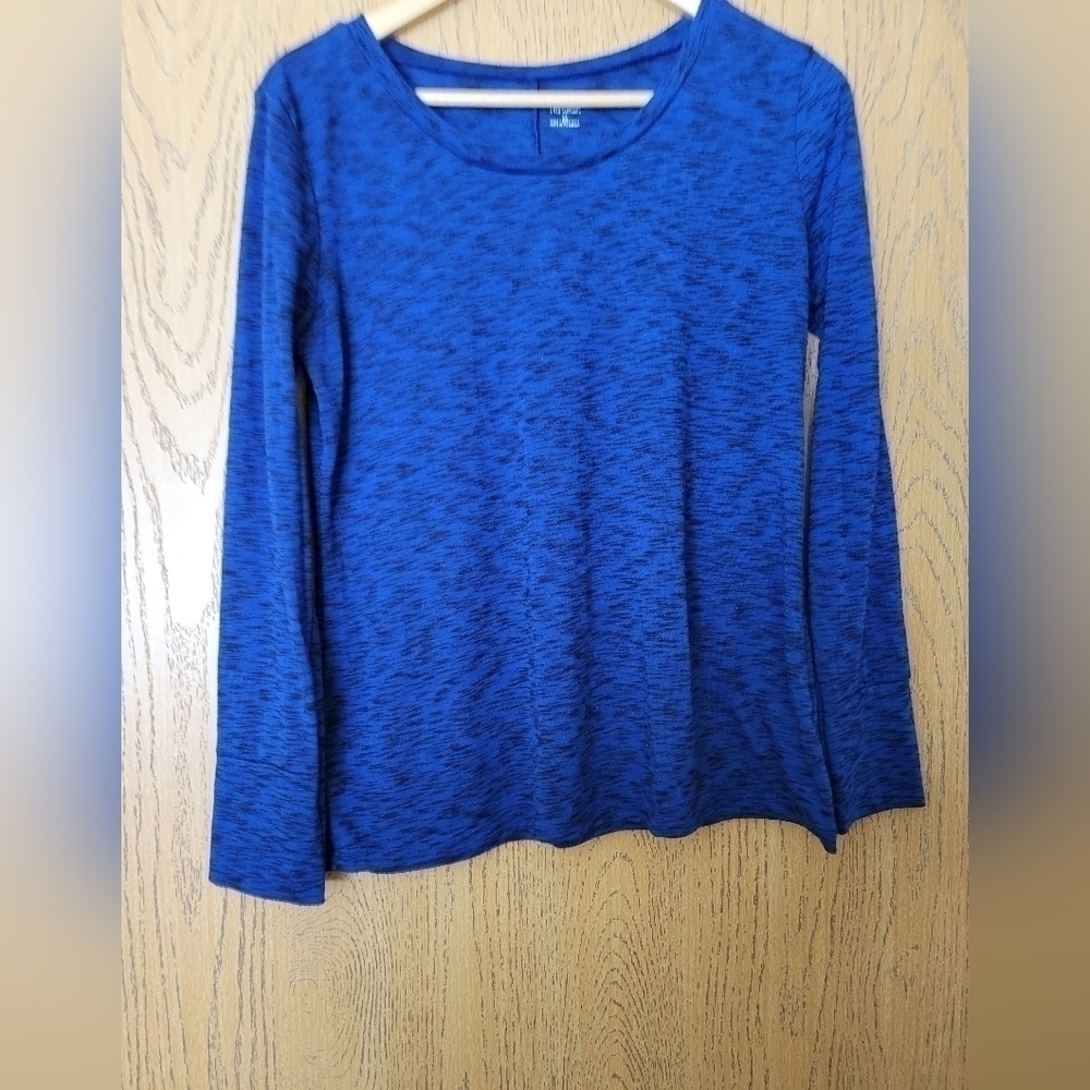 a.n.a heathered blue long sleeve tee Size M